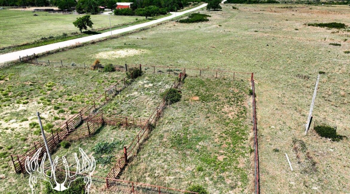 OK583 Roger Mills County, Oklahoma 638 Acres M/L Hunting Country