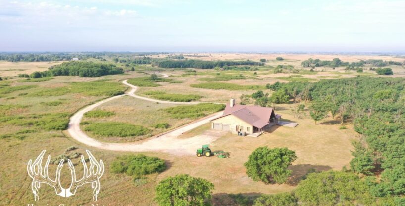 #OK-843 Woods County, Oklahoma – 100 Acres M/L – 2 Luxury Log Cabins